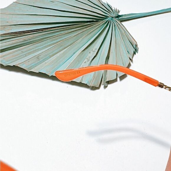 REVOLVE Gold Sunglasses - Picture 5 of 5